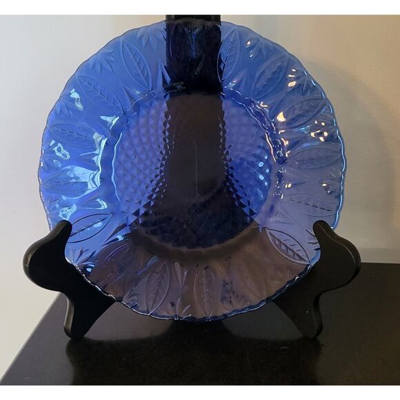 Avon Royal Sapphire Cobalt Blue SALAD Glass Plates Leaf Arcoroc France Set of 4 - Picture 13 of 15